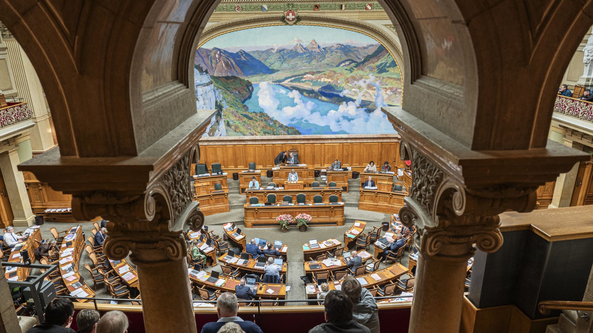 Vue d'en haut de la salle du Conseil national.