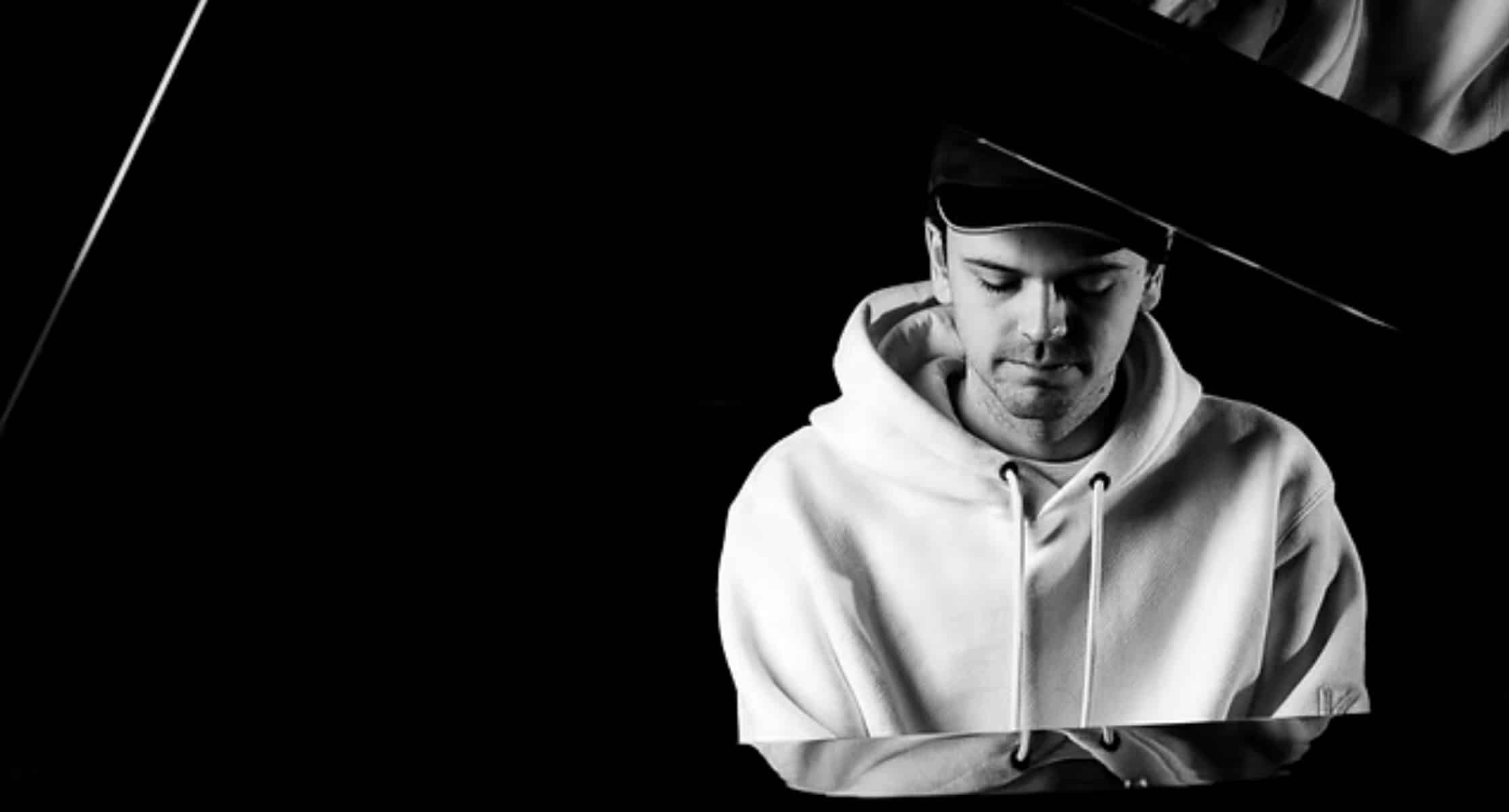 Loris Mittaz à son piano
