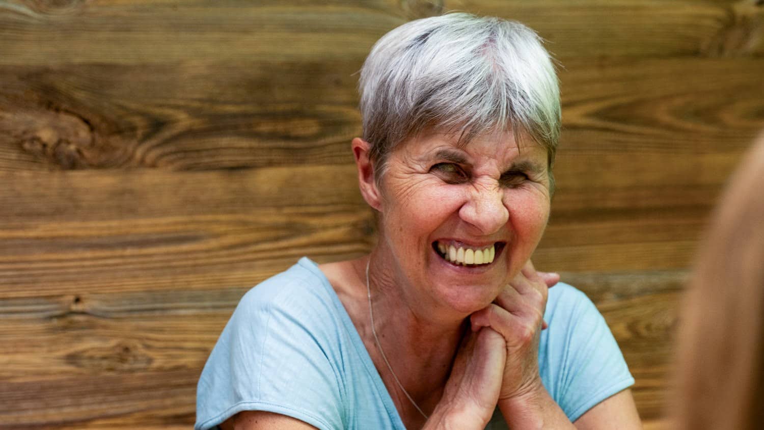 Domenica Griesser sourit à la caméra.